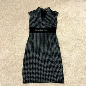 Size small Le Chateau dress